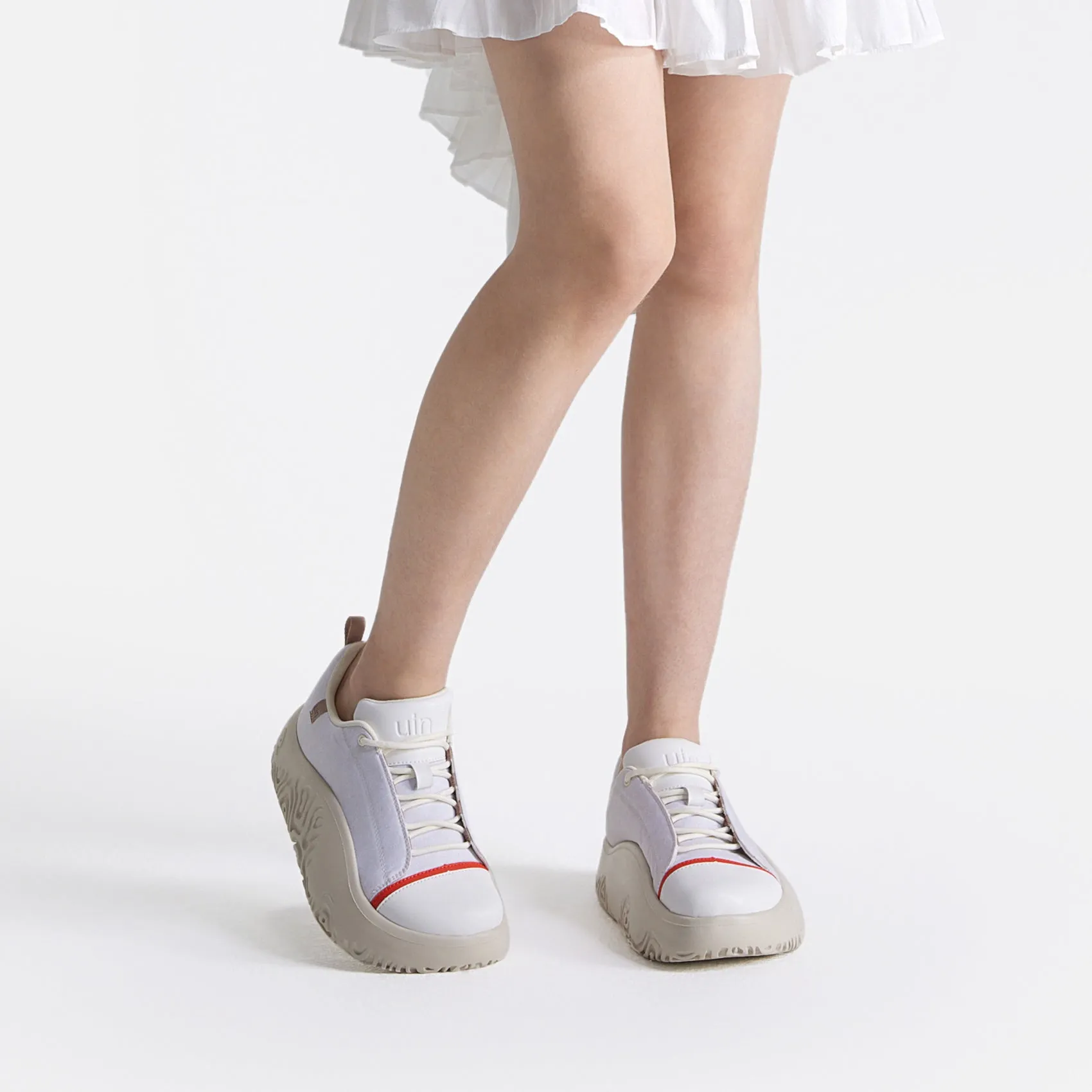 Bright White Vigo II Women