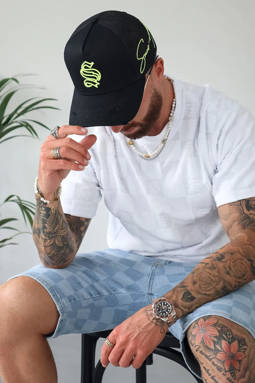 Distressed Trucker Hat - Black/Neon Yellow