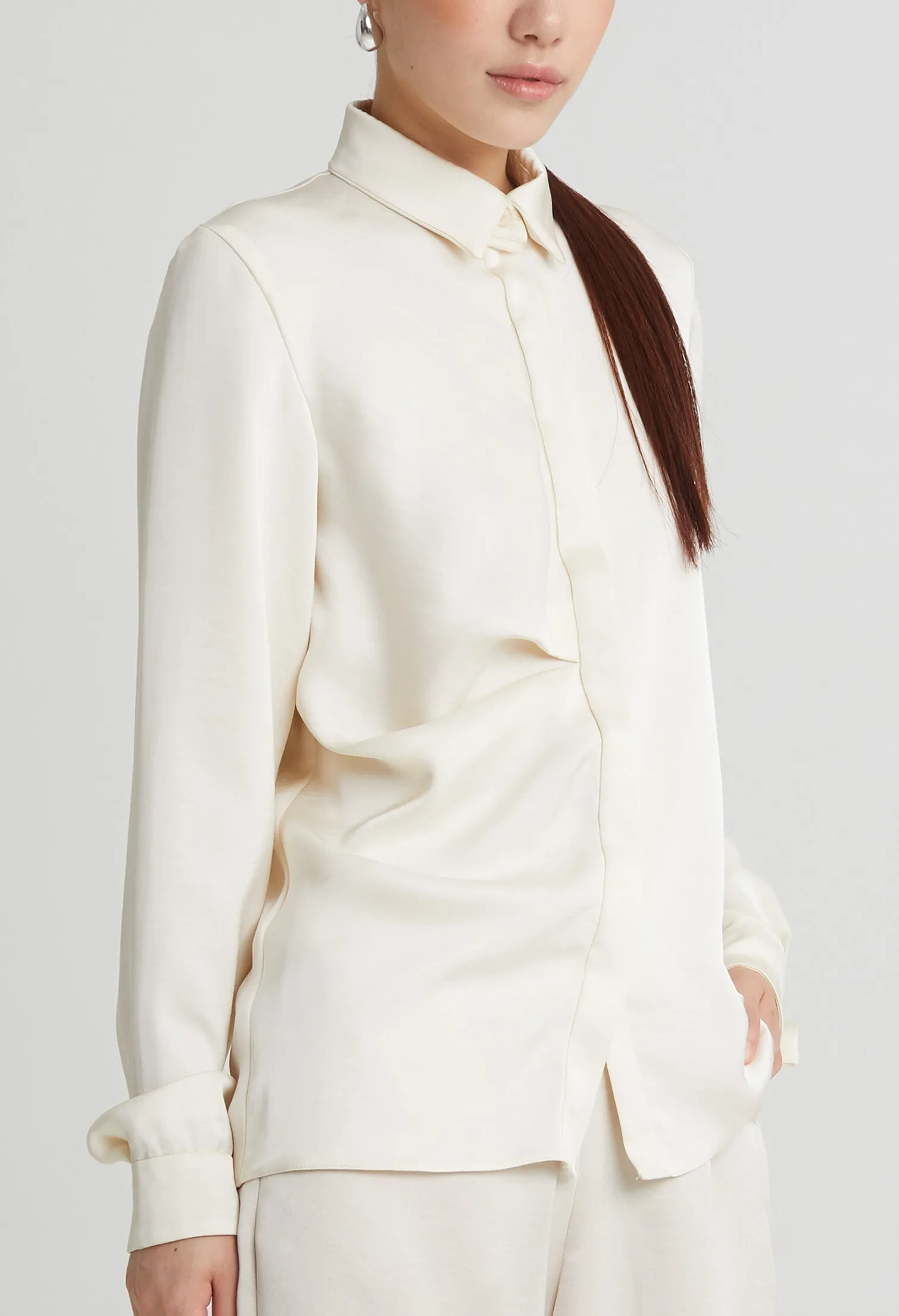 nichii X NURITA HARITH Collared Ruched Waist Shirt