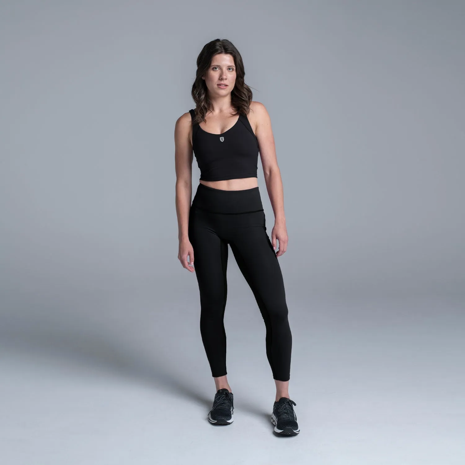 Valour Active Ace Longline Crop Top - Black